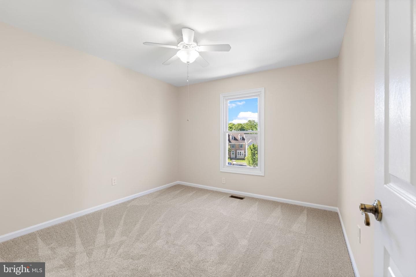 8747 Birkenhead Court NE photo 22