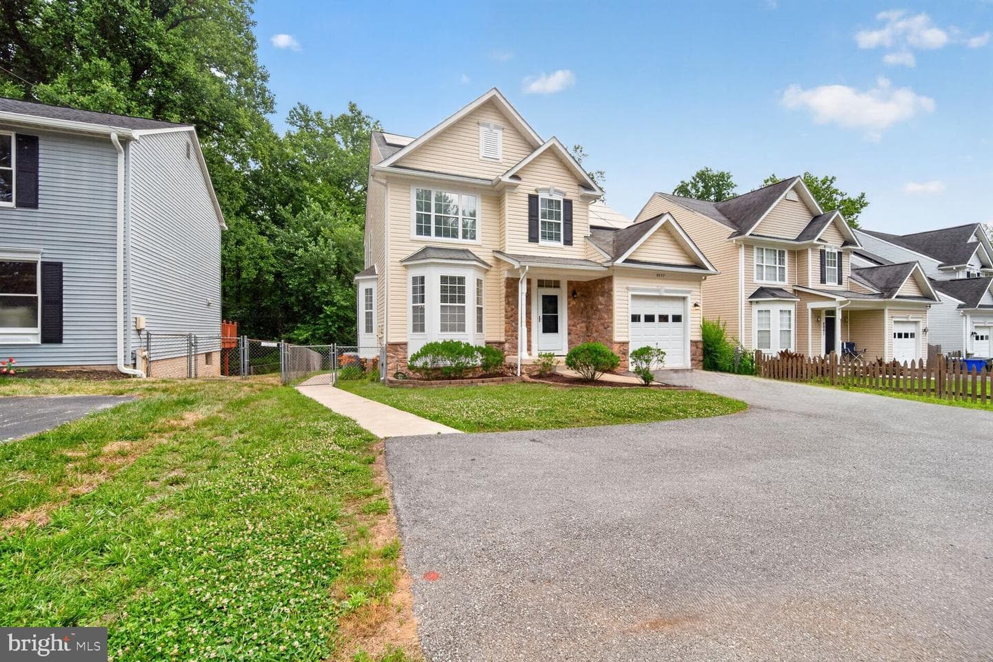 9957 Guilford Road photo 3