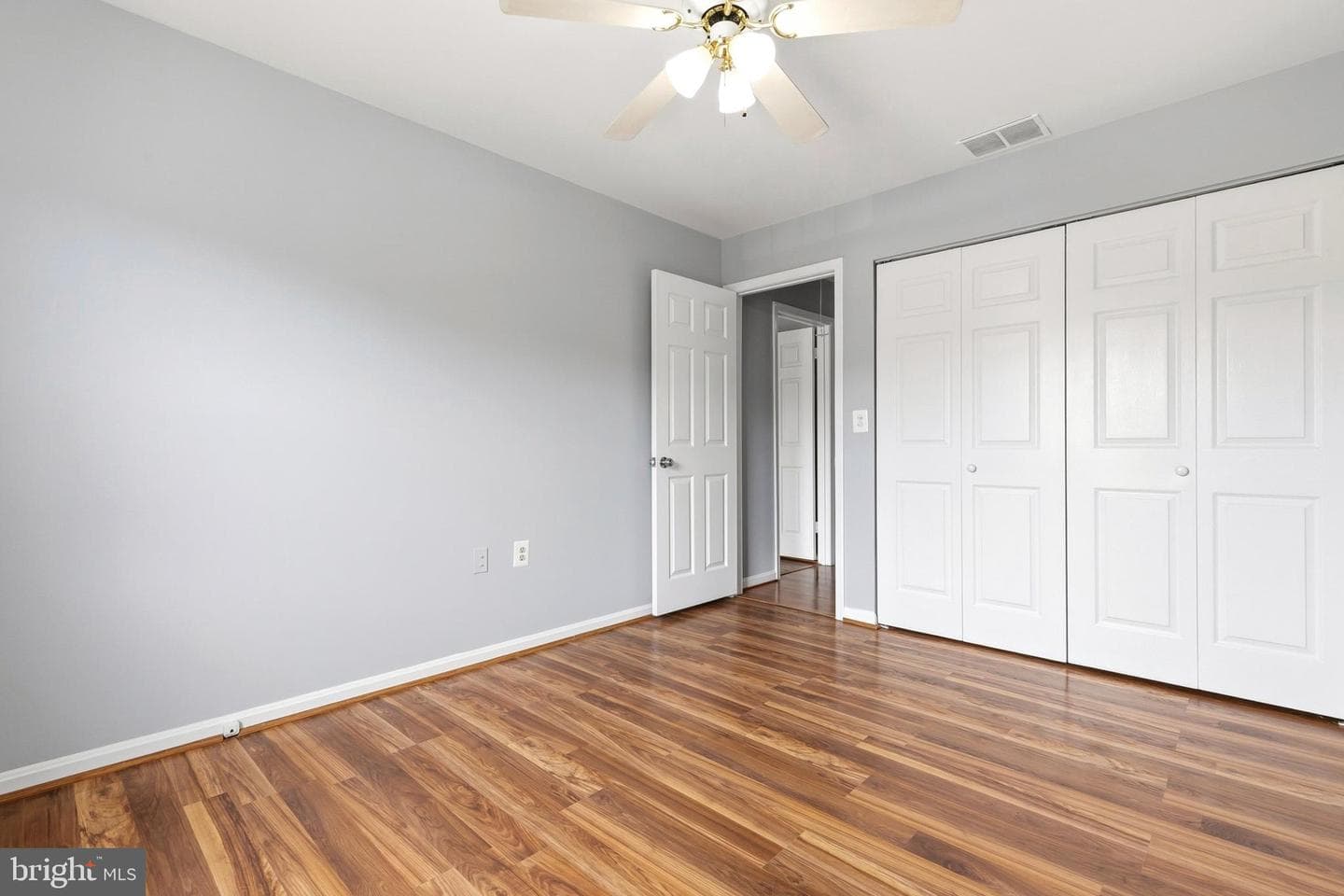 9075 N Laurel Road #o photo 21