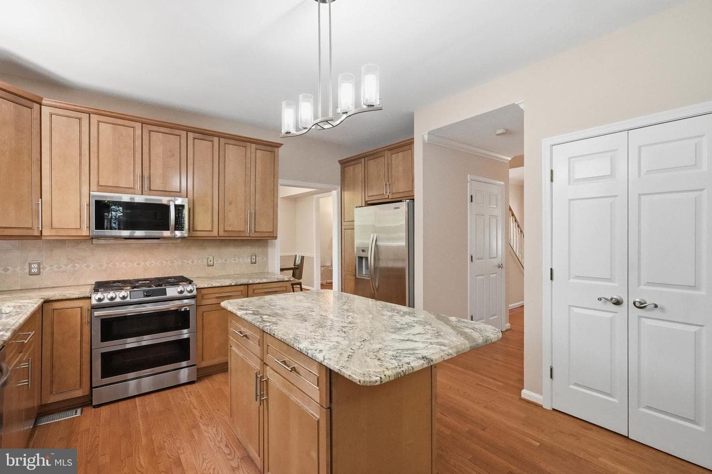 2704 Glenwood Court photo 10