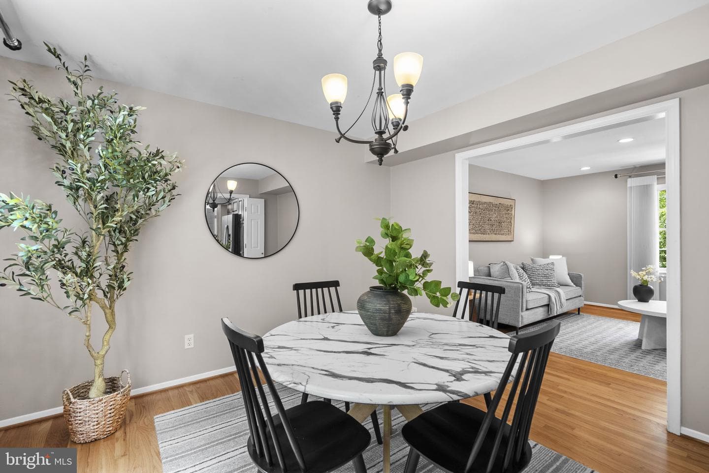 3525 Font Hill Drive photo 9