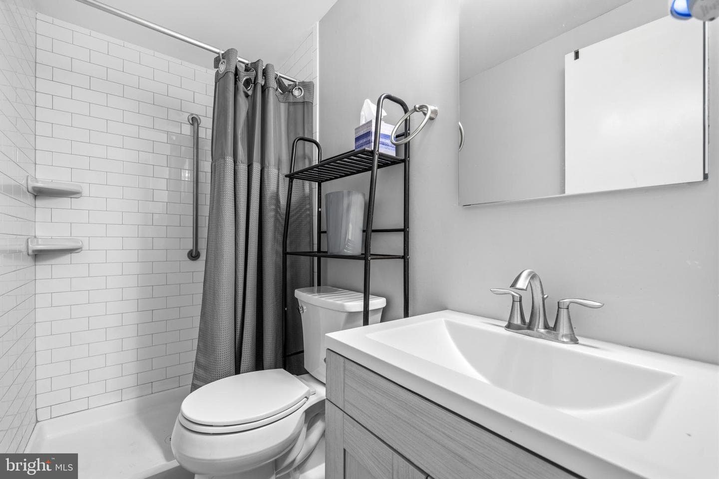 9076 Goldamber Garth photo 28