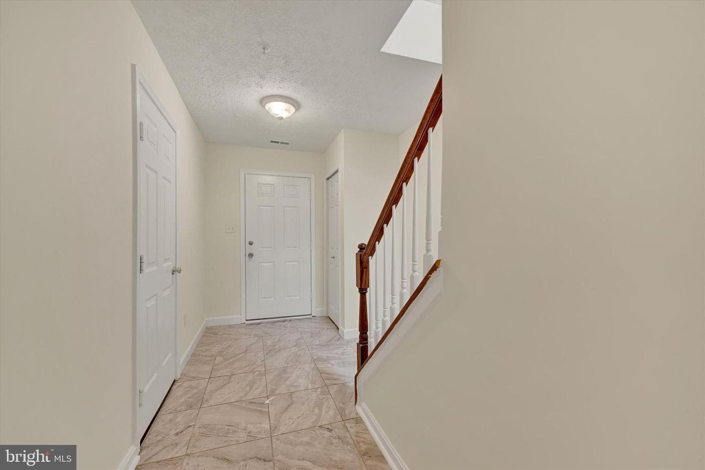 3325 Hollow Court photo 4