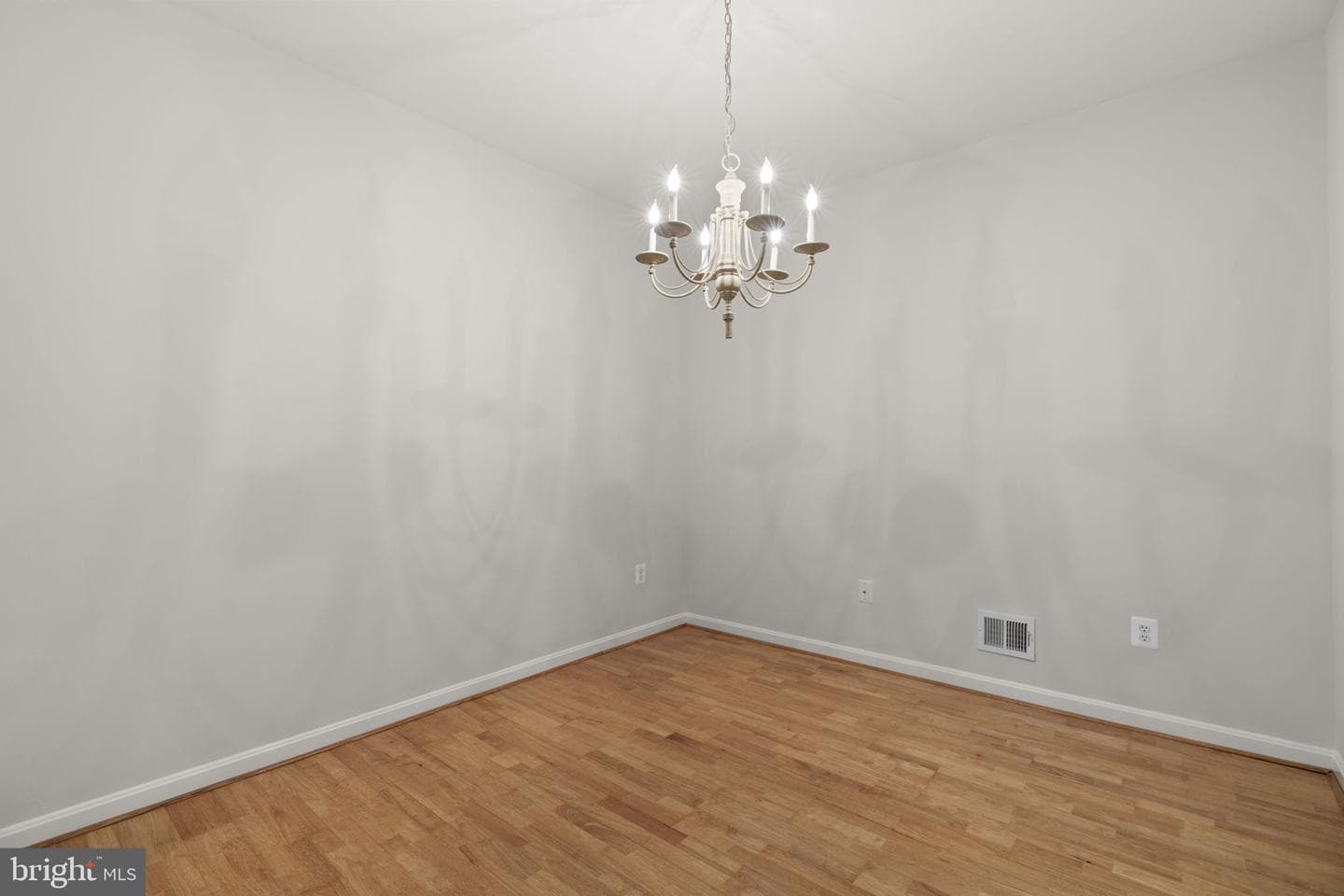 7315 Maplecrest Road #104 photo 15