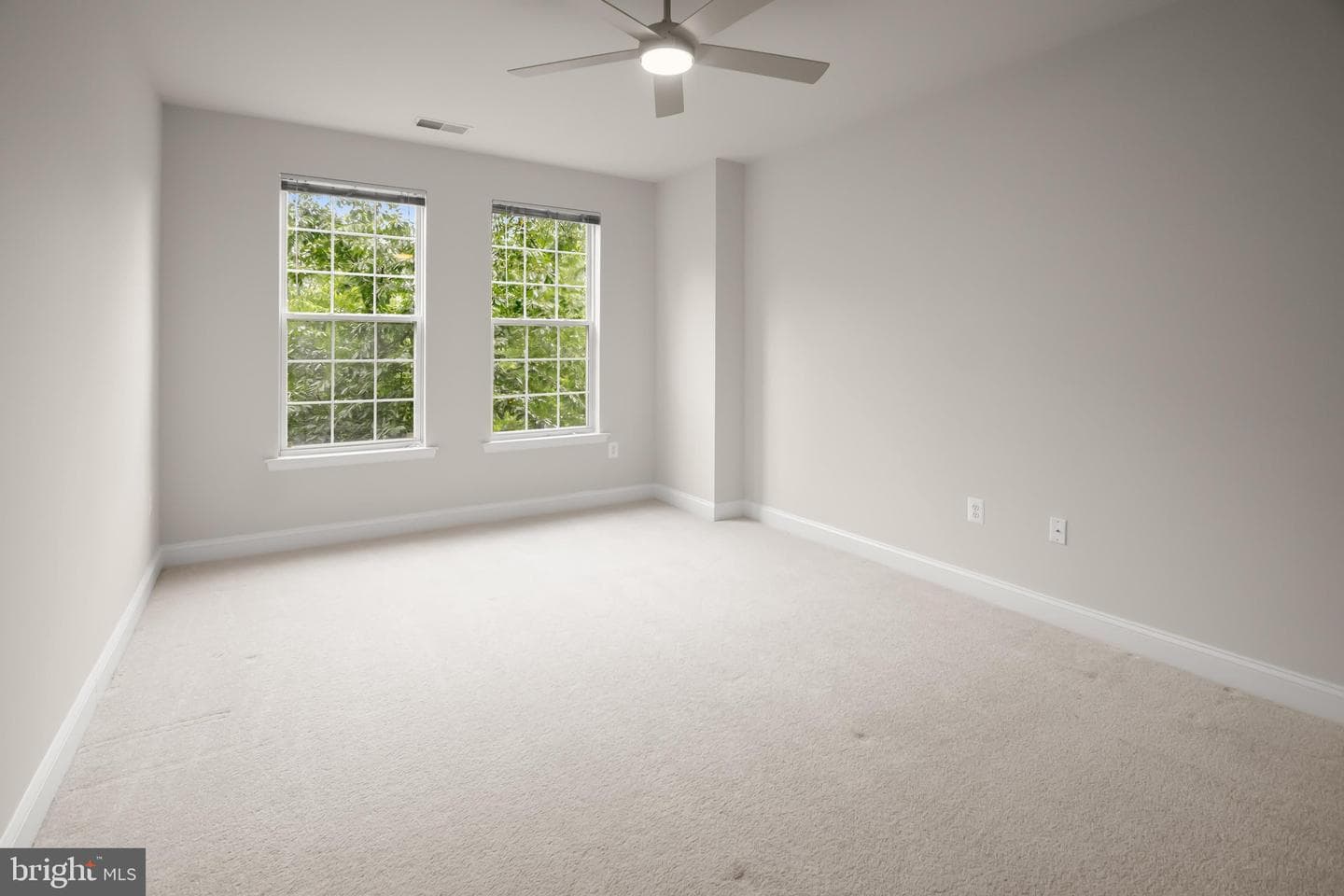 5801 Clipper Lane #302 photo 26
