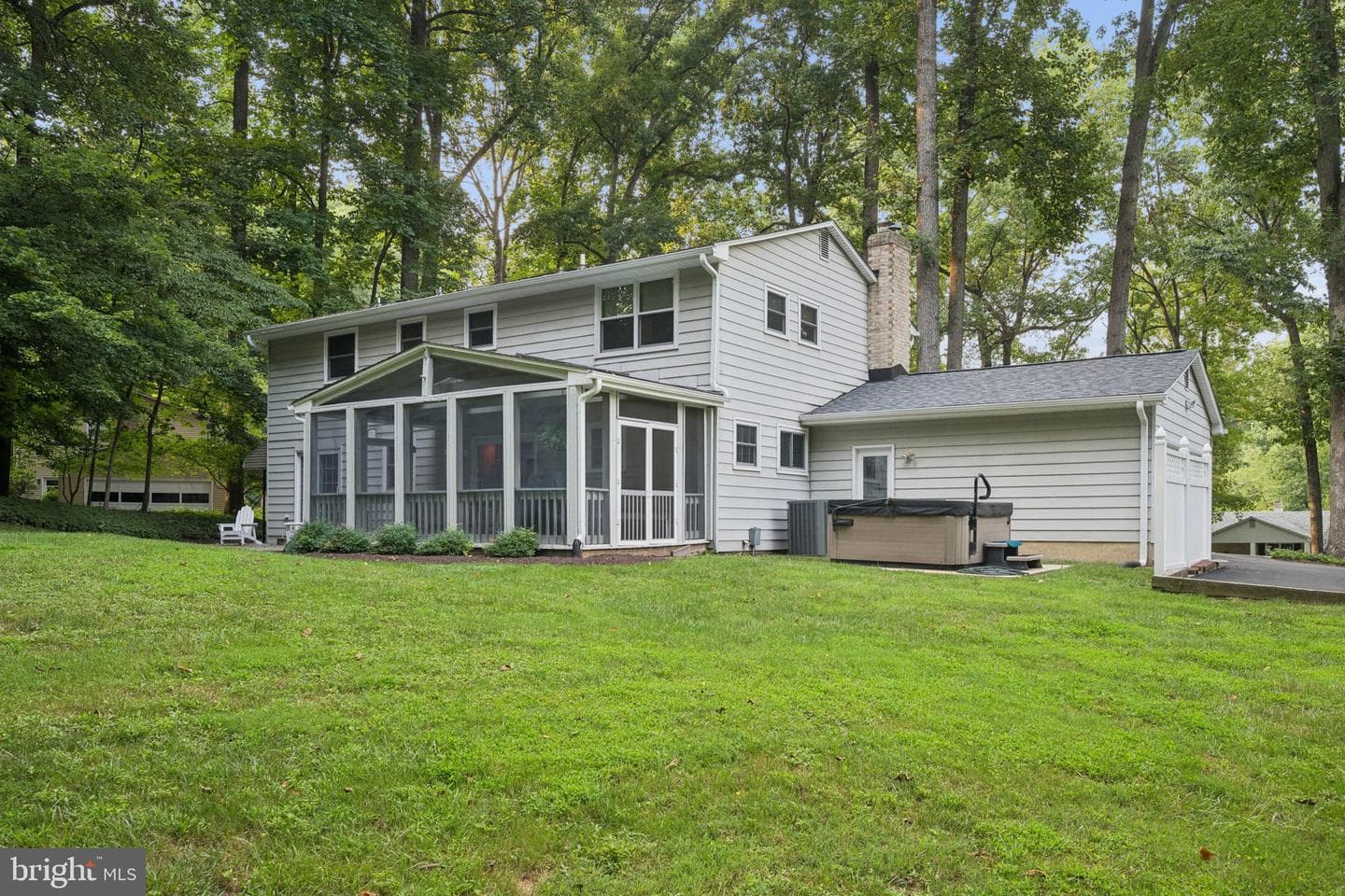 9685 Gwynn Park Drive photo 6
