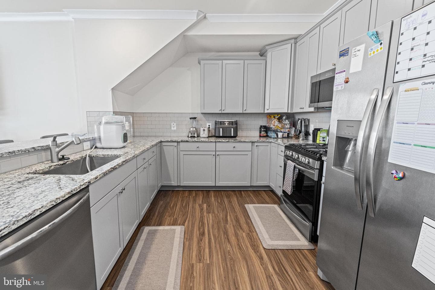 7736 Port Capital Drive photo 10