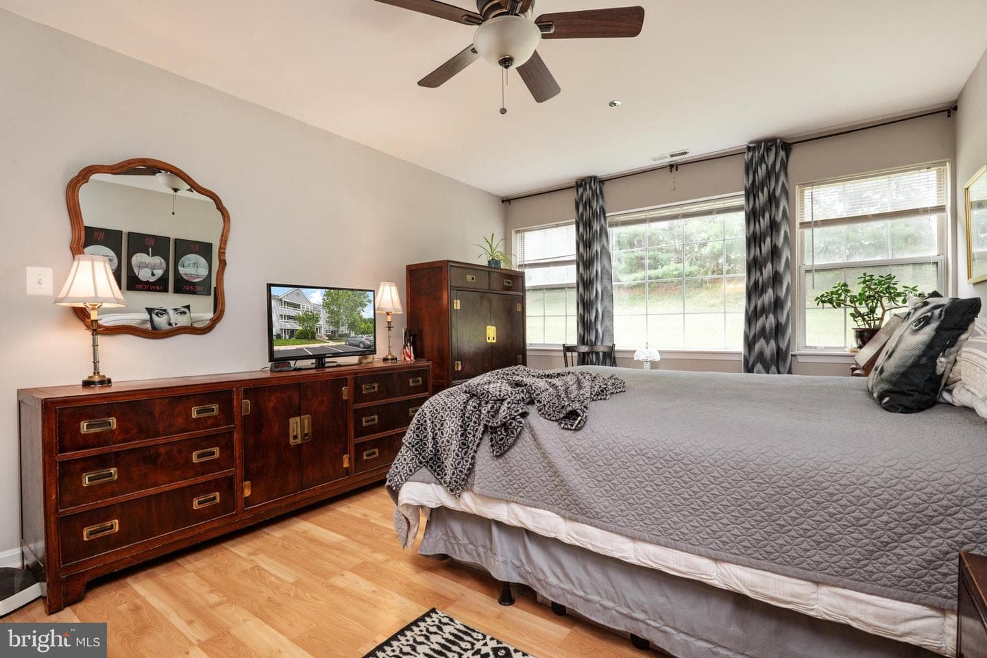 8337 Montgomery Run Rd # C photo 15