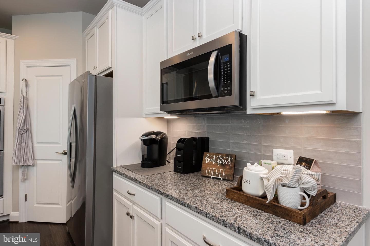 4492 Ilchester Road photo 9