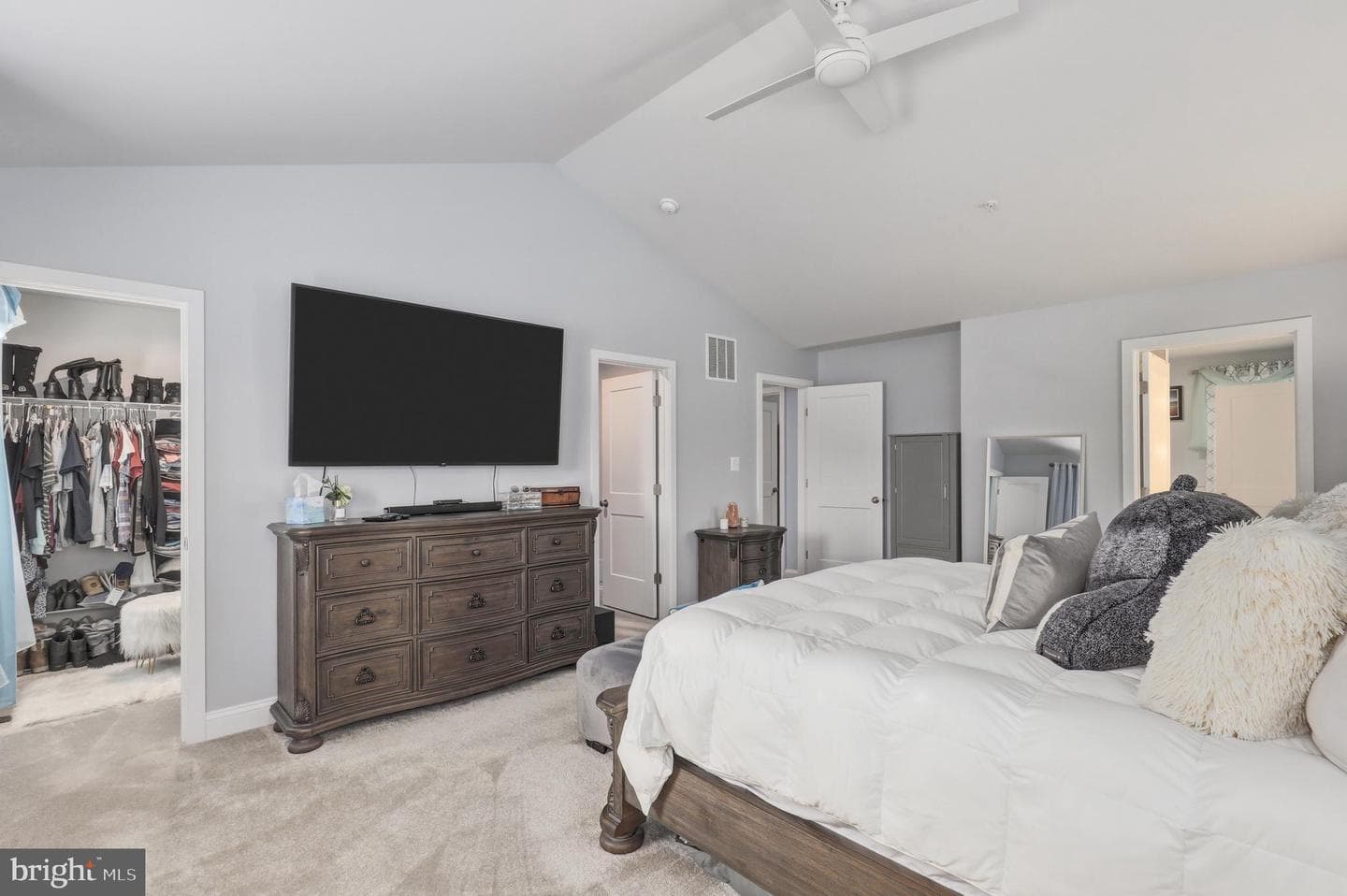 9468 Vollmerhausen Drive photo 24
