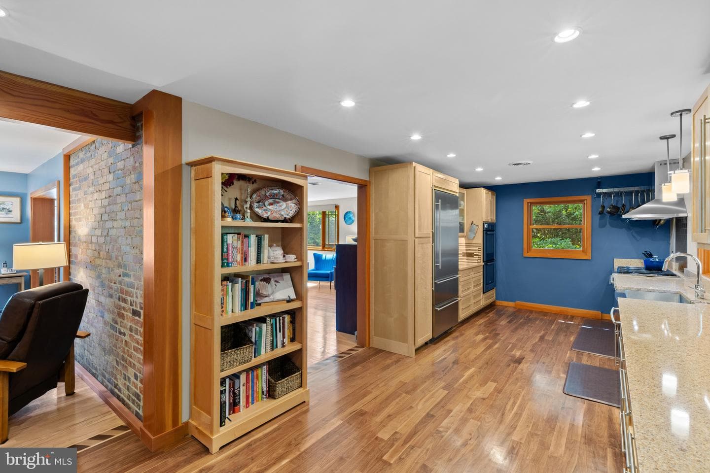 9922 Frederick Road photo 23