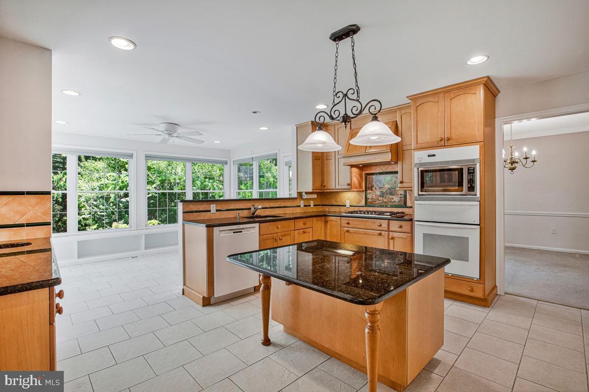 6052 Tamar Drive photo 17