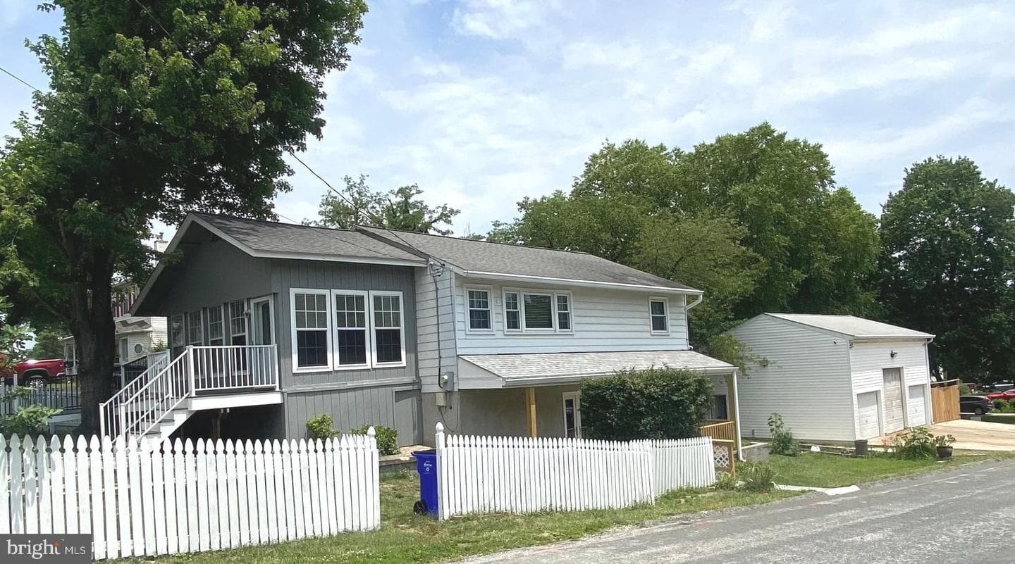 9227 Gross Avenue photo 34
