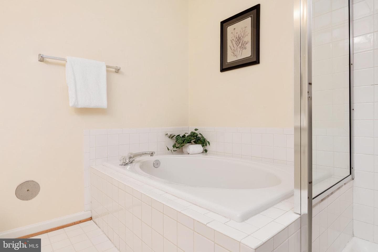 5824 Wyndham Circle #102 photo 16