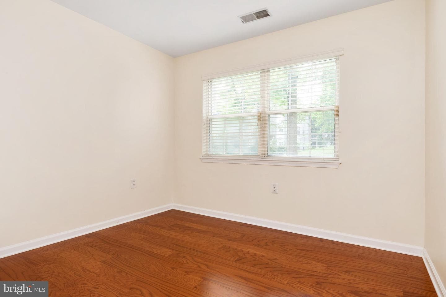 5824 Wyndham Circle #102 photo 17