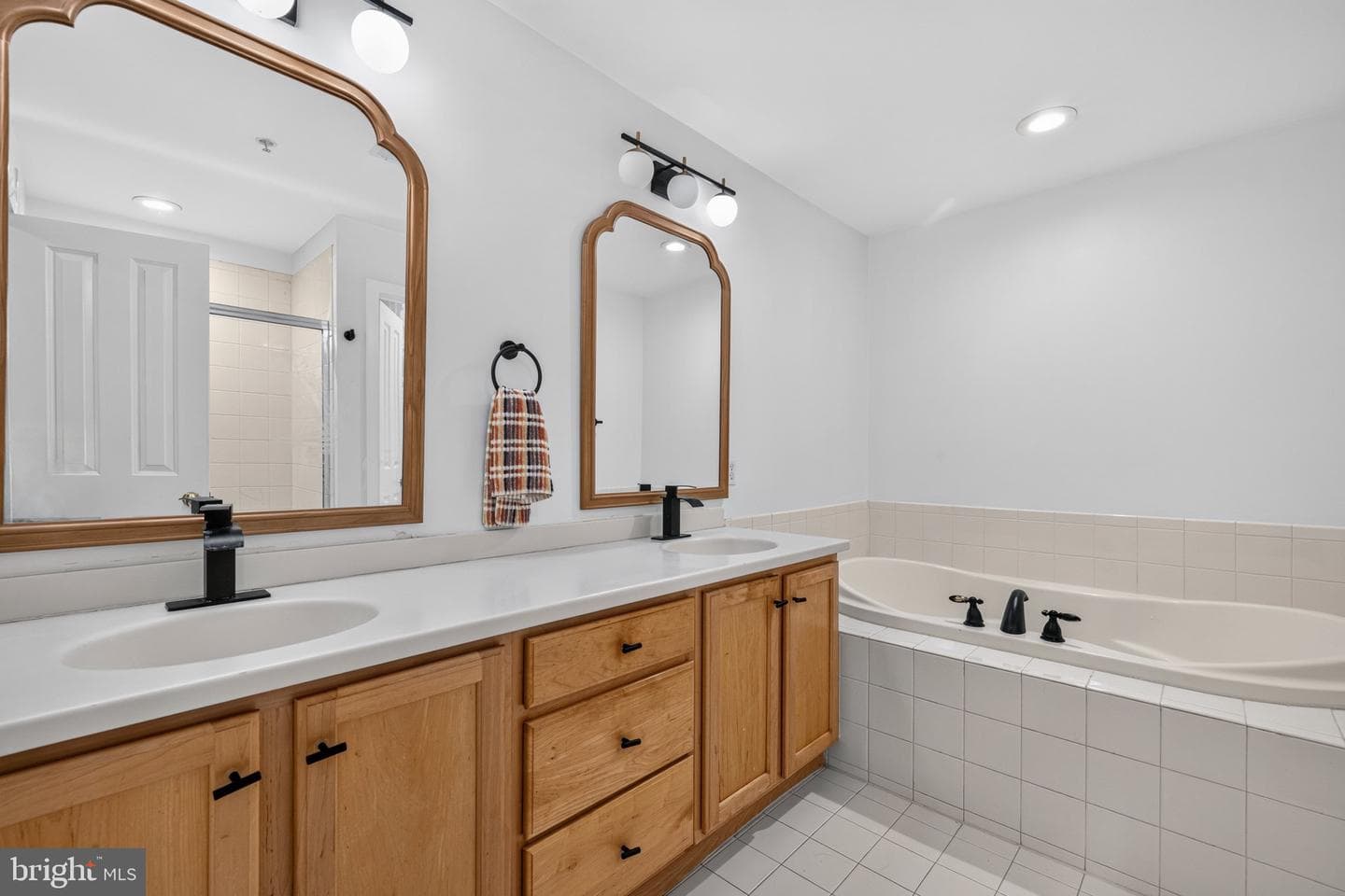 8702 Timber Oak Lane photo 19