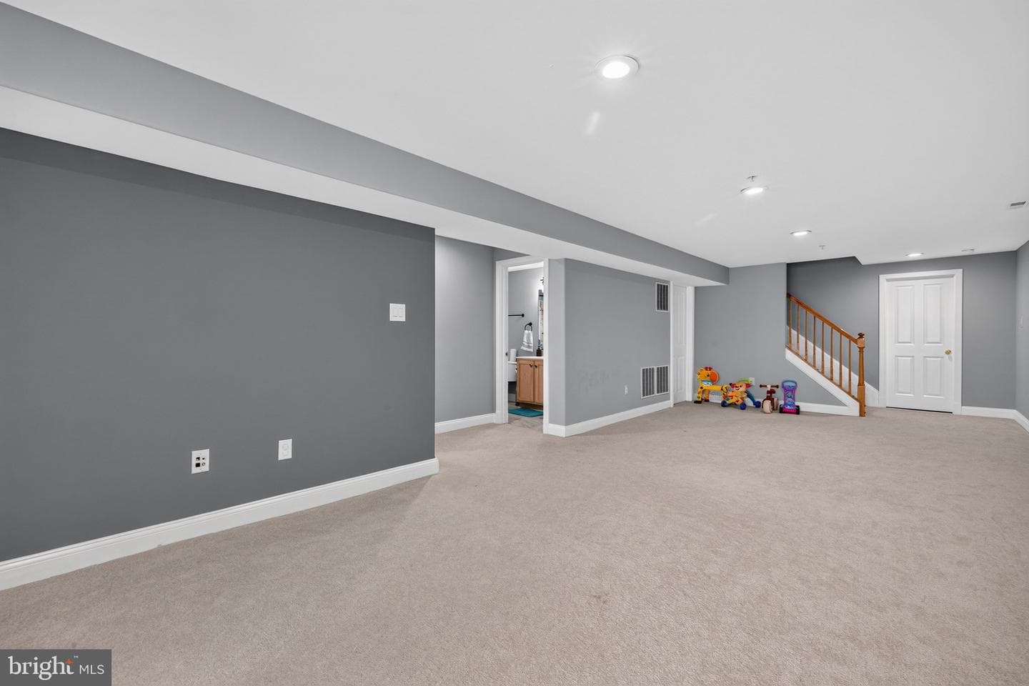 8702 Timber Oak Lane photo 35