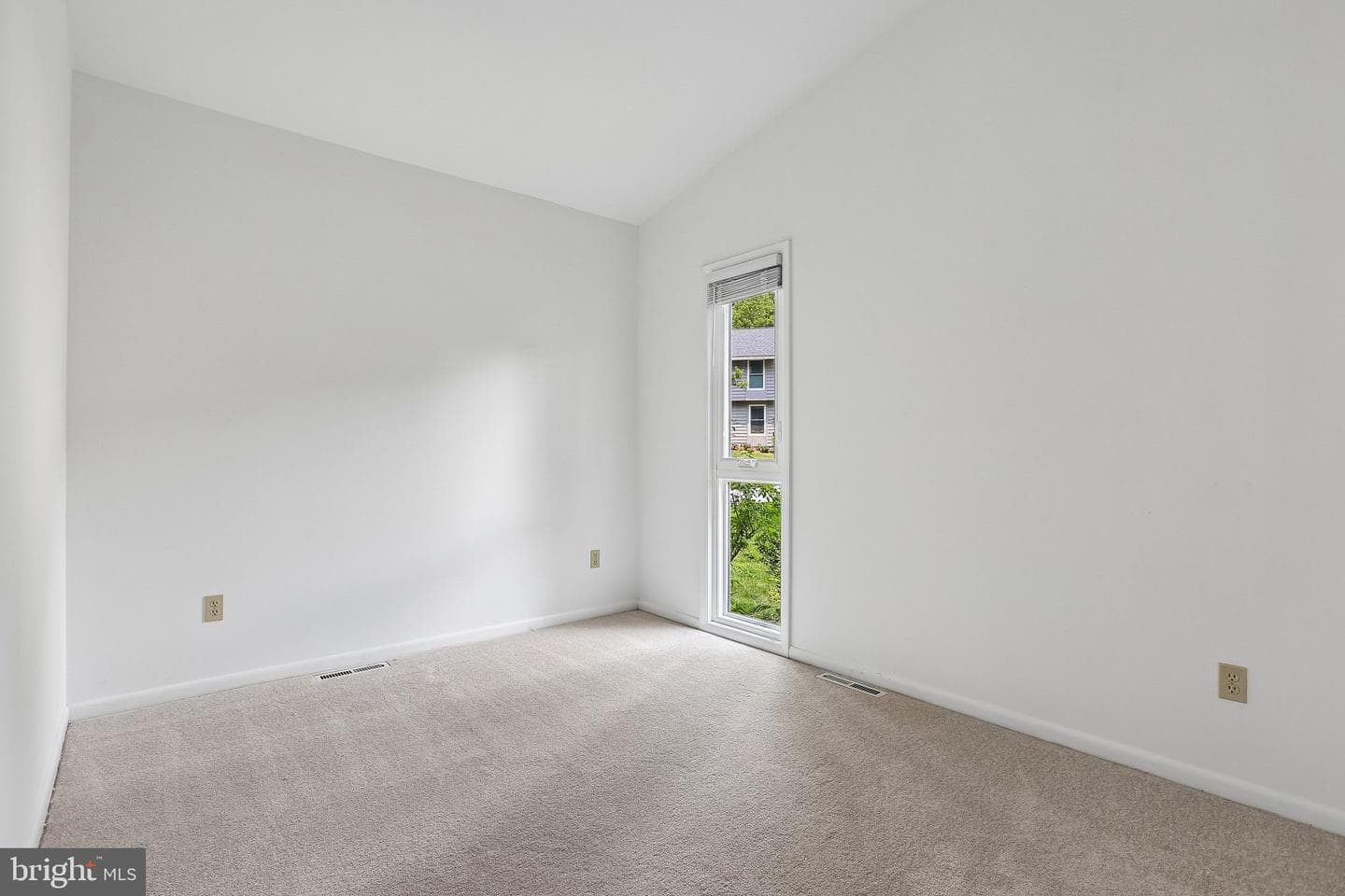 10128 Goodbody Court photo 15