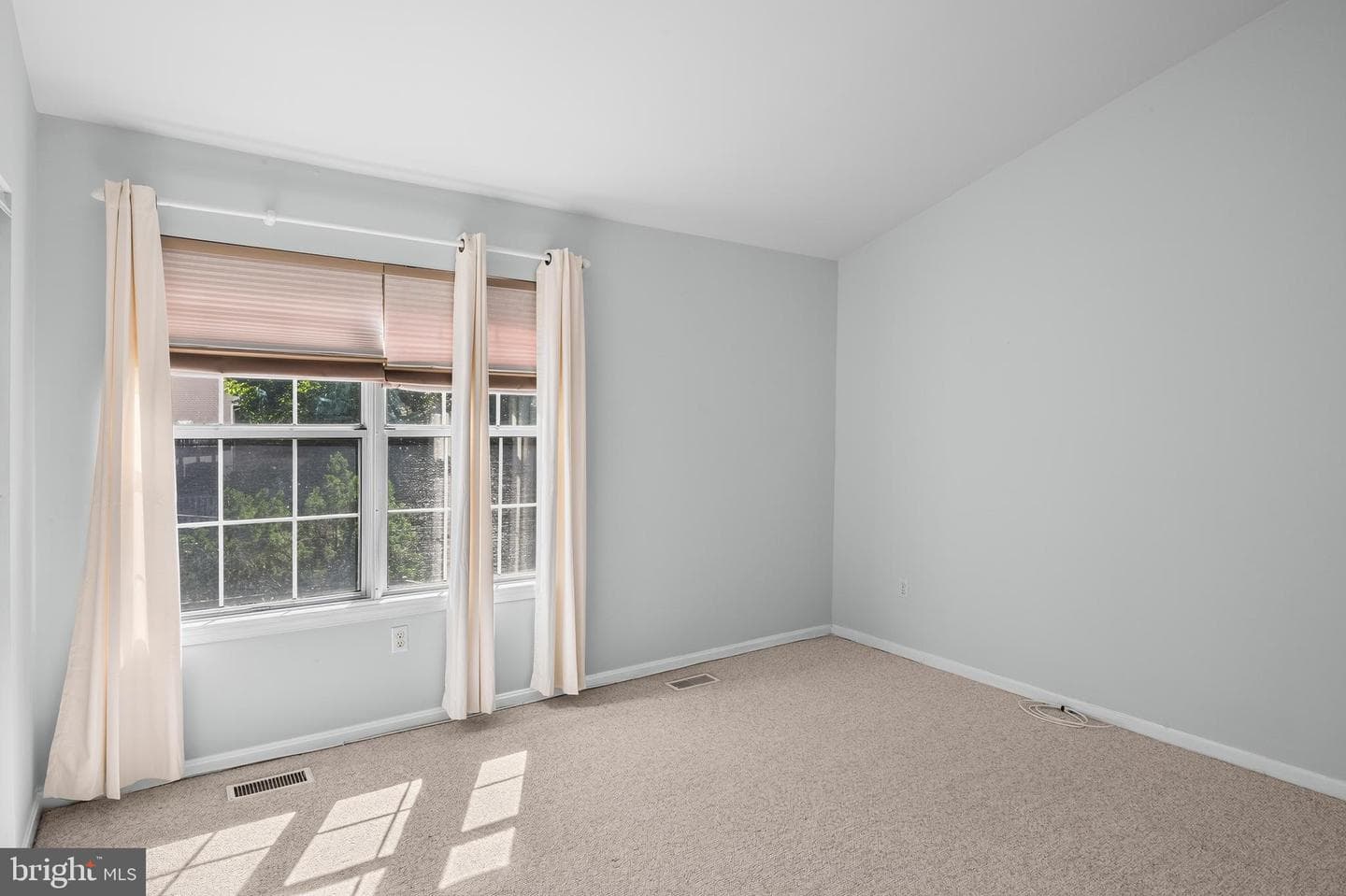 9614 Hingston Downs photo 19