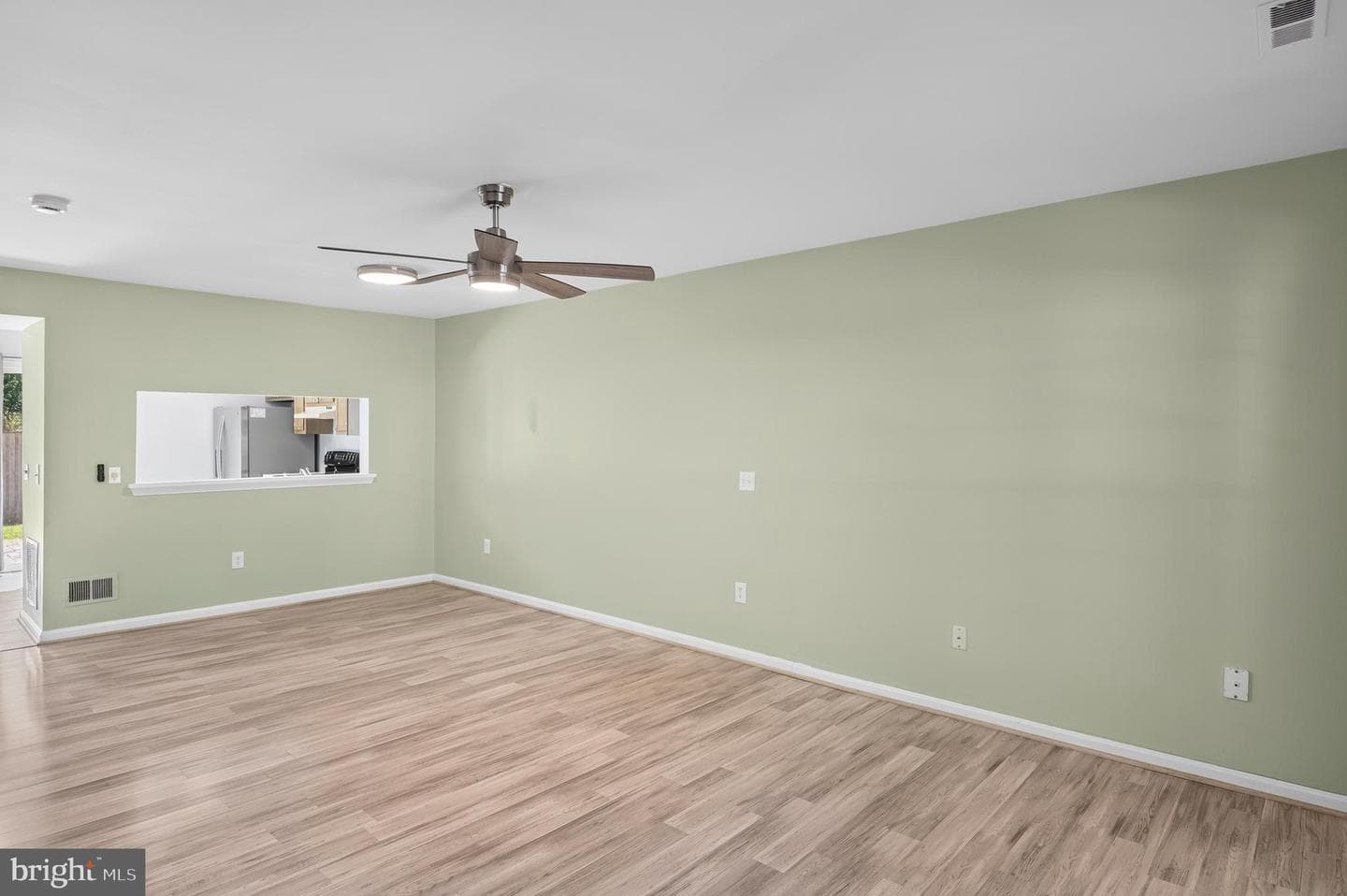9614 Hingston Downs photo 3