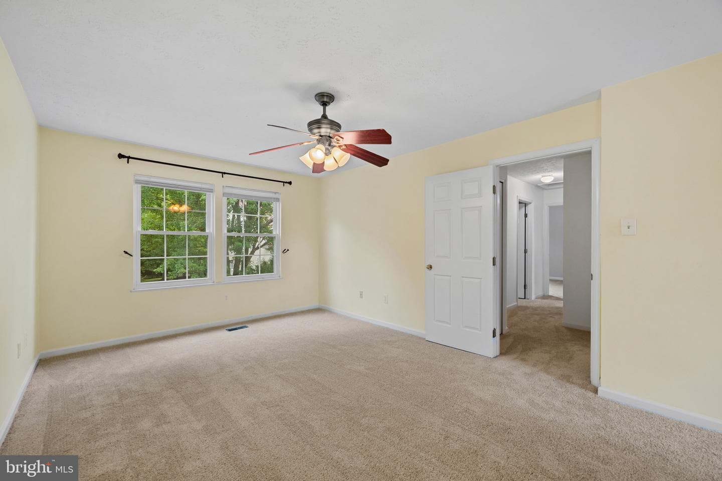6428 Coxwold Drive photo 27