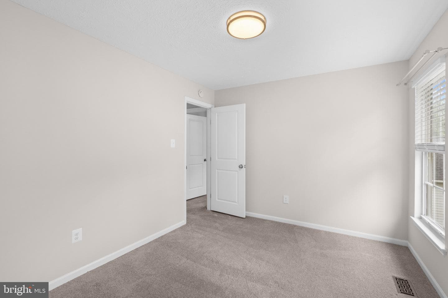 9520 Windbeat Way photo 26