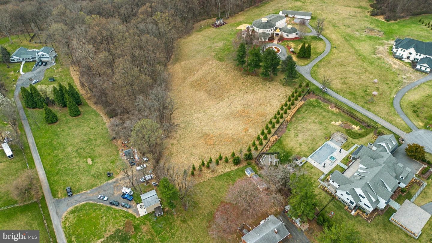 12425 Hill Crest photo 24