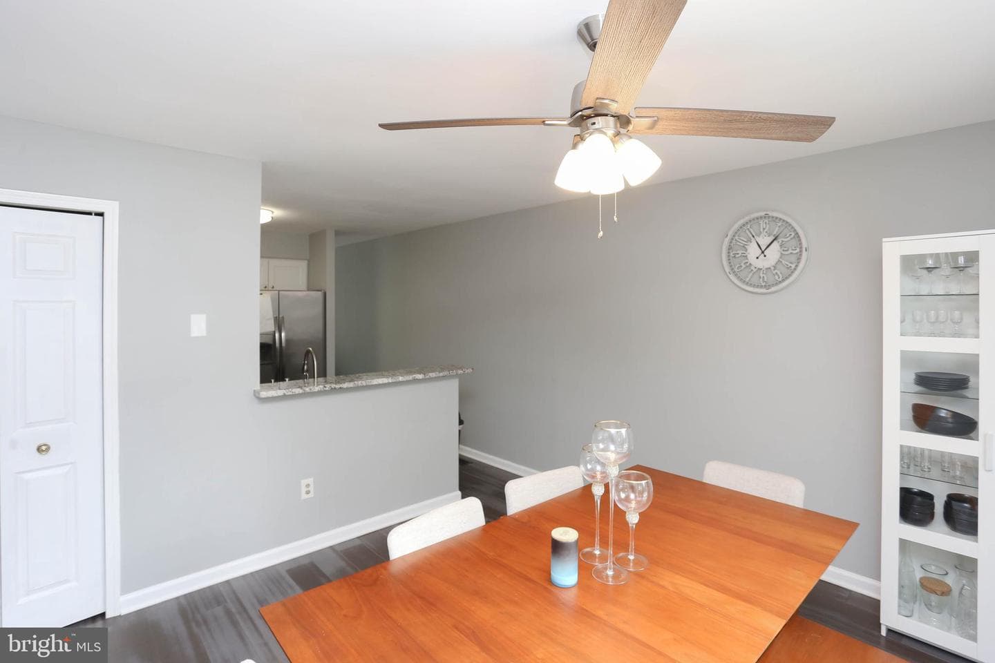 8803 Stonebrook Lane photo 4