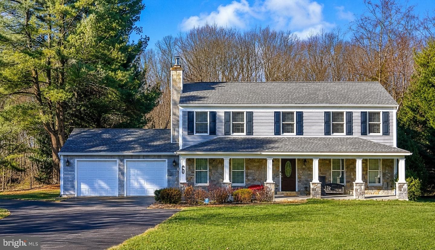 7386 Hopkins Way, Clarksville