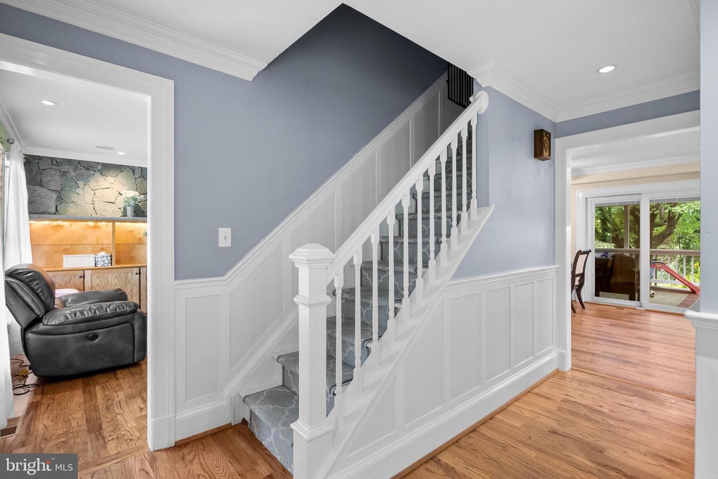 7386 Hopkins Way photo 4