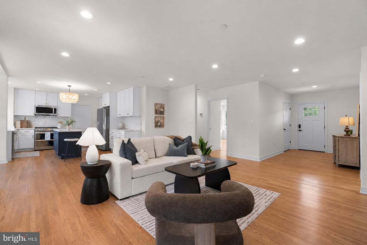 5404 Radel Court photo 6