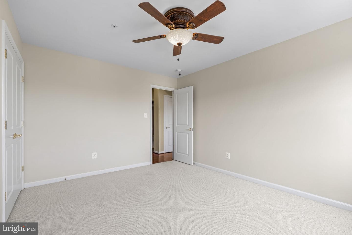 8803 Mirror Lake Way photo 34