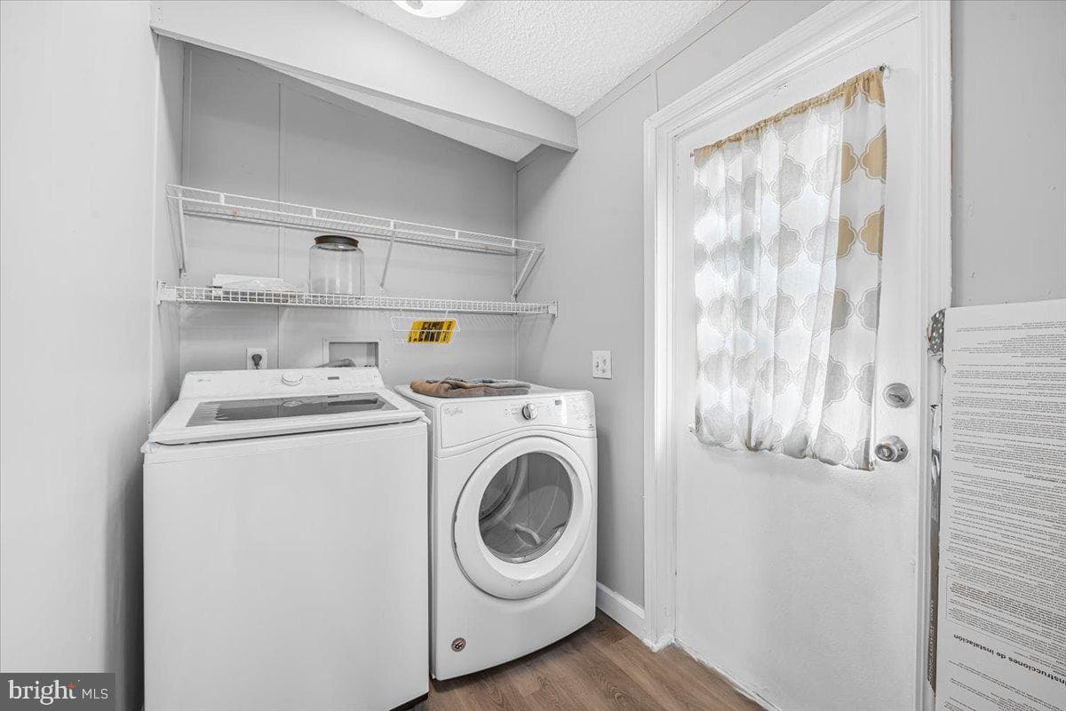 13 Midway Avenue photo 24