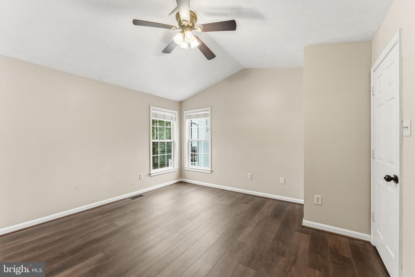 6437 Julie Ann Drive photo 26