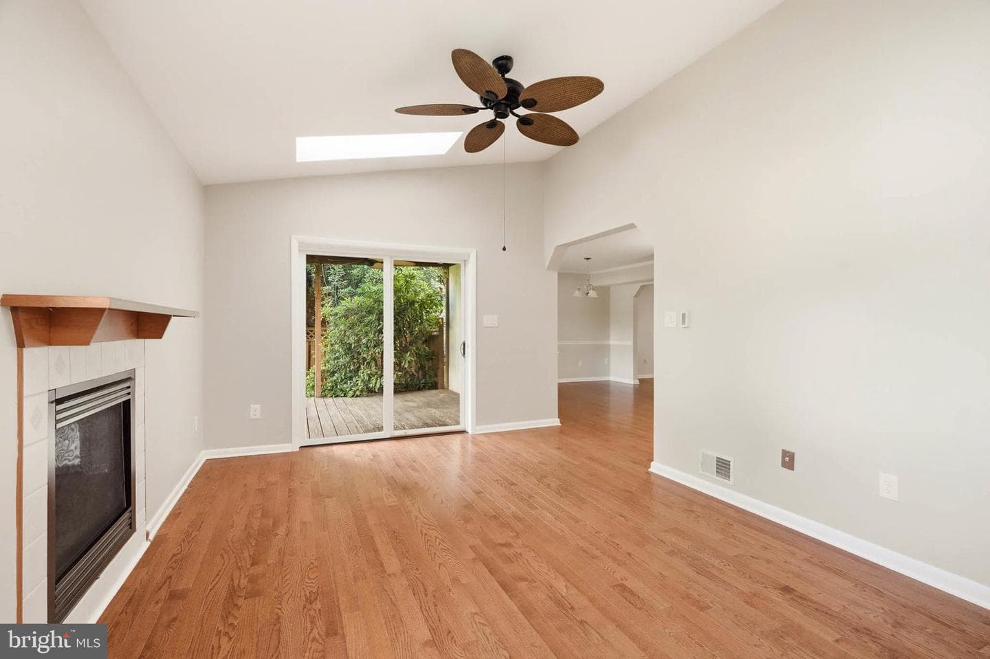 6717 Sewells Orchard Drive photo 12