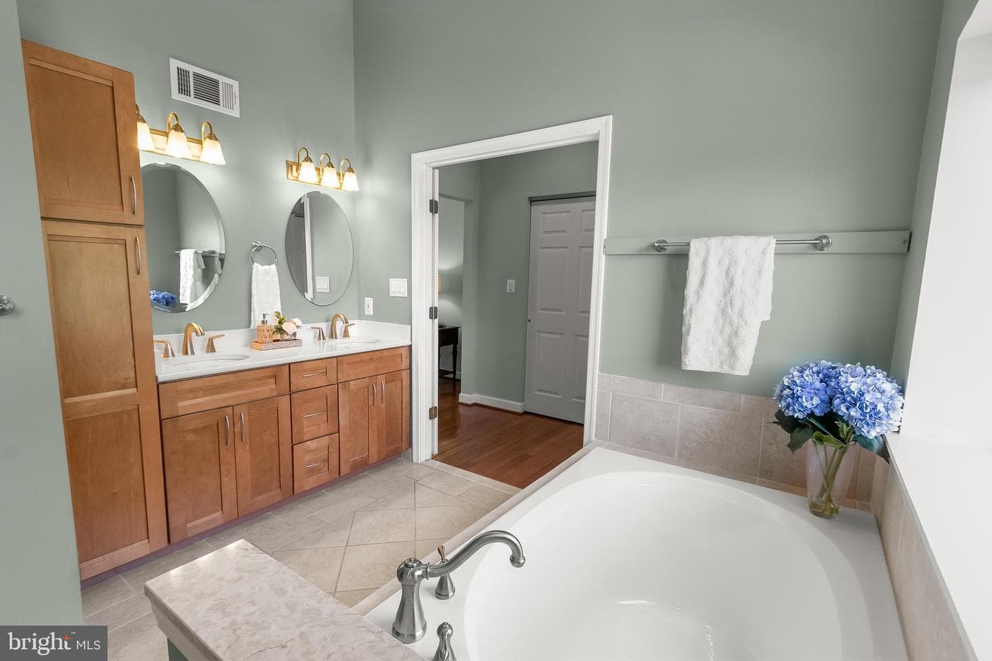 9704 Oriole Court photo 34