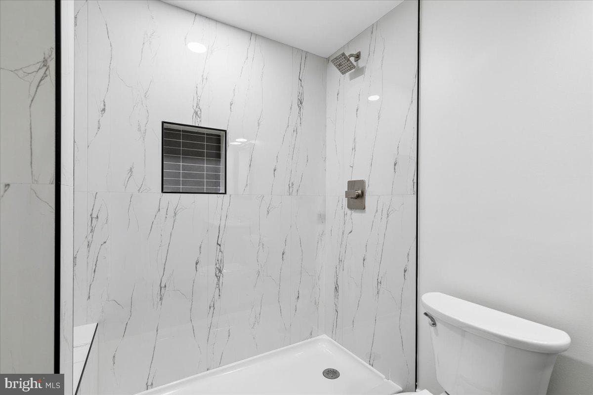17260 Old Frederick Road photo 40
