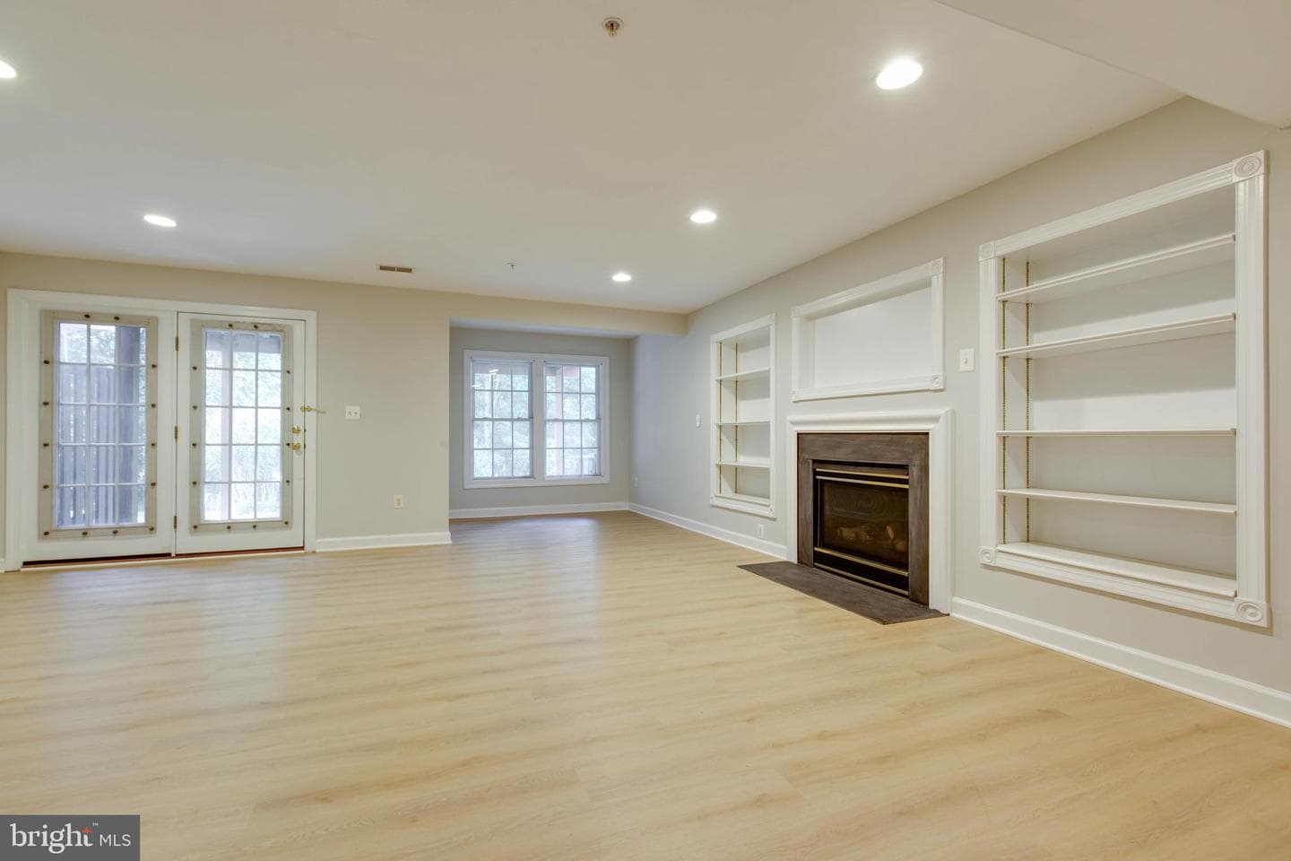 10806 Wadsworth Road photo 40