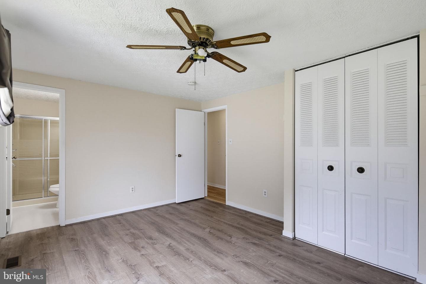 5571 Hunting Horn Drive photo 11