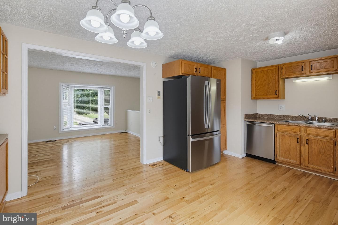 5571 Hunting Horn Drive photo 6