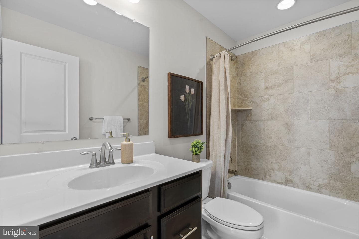 7024 Rackham Way photo 25