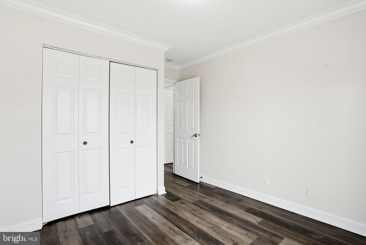 6081 Majors Lane #12 photo 32