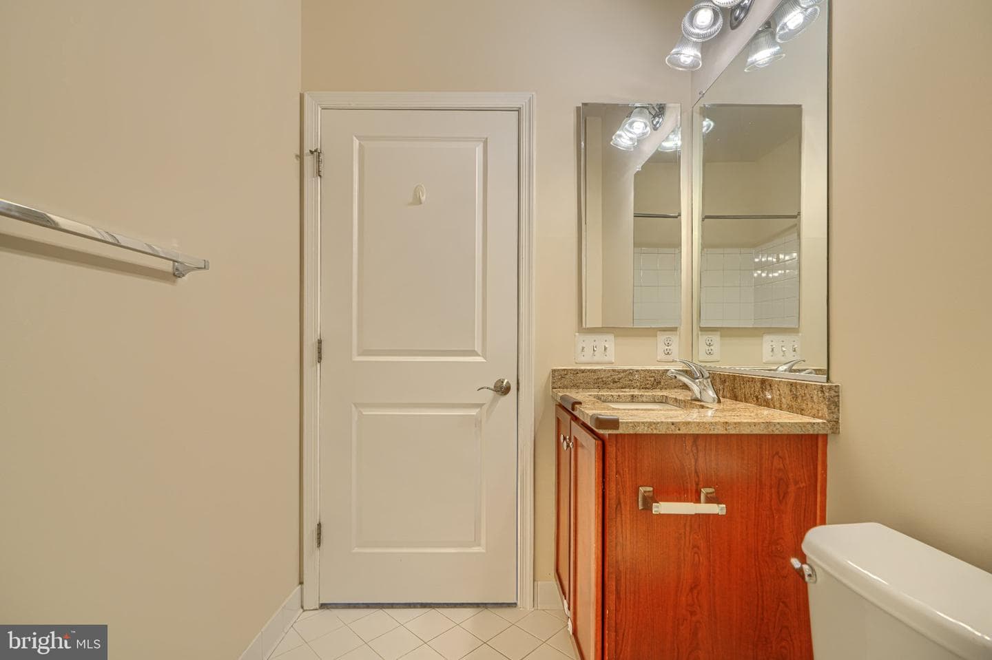 5715 Rosanna Place photo 56