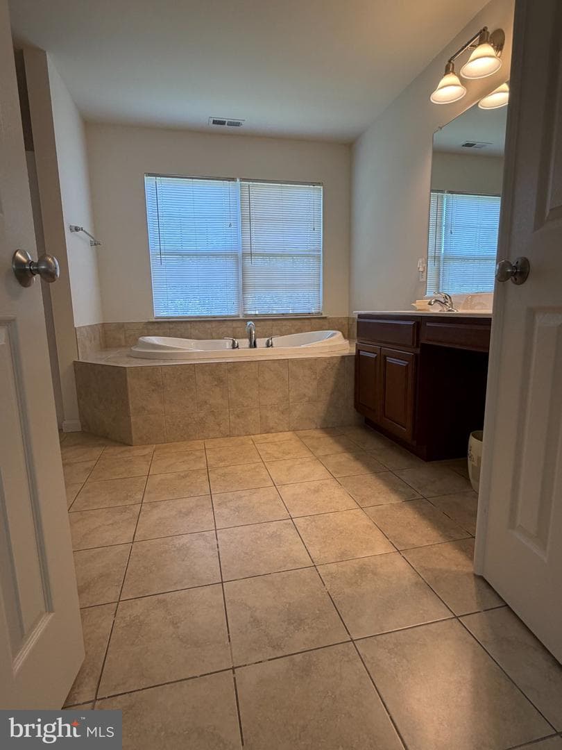 6122 Noah Way photo 16