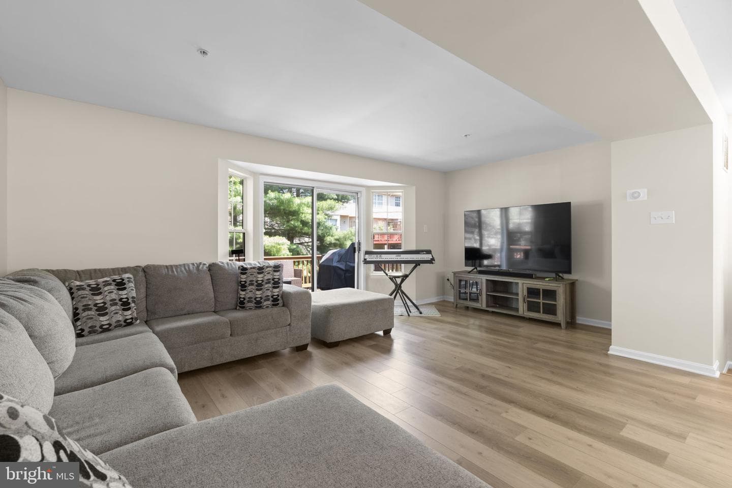 6207 Yellow Dawn Court photo 4