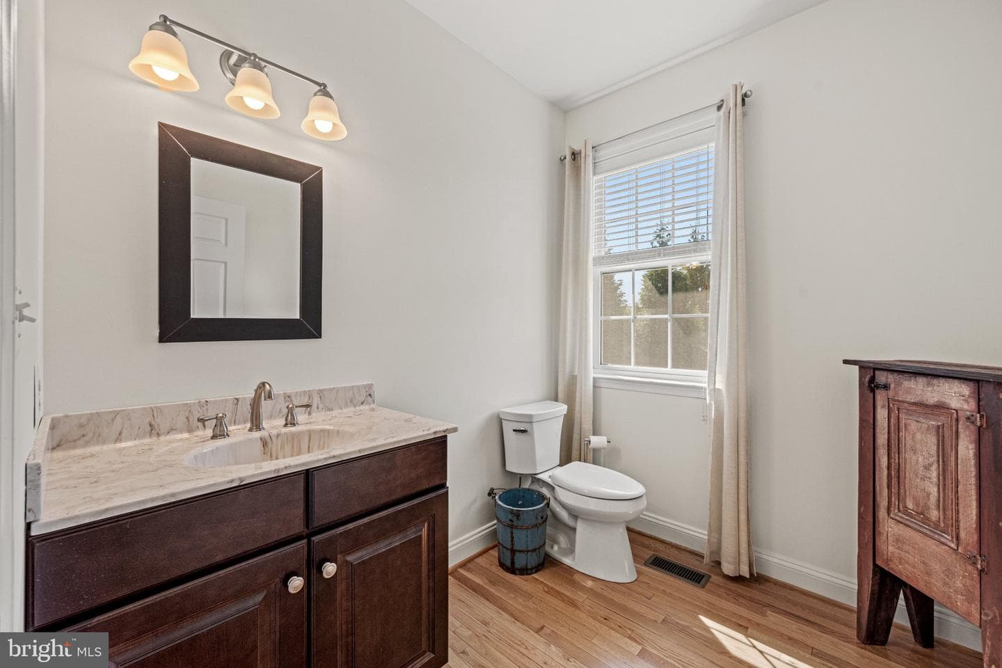 10693 Harding Road photo 28