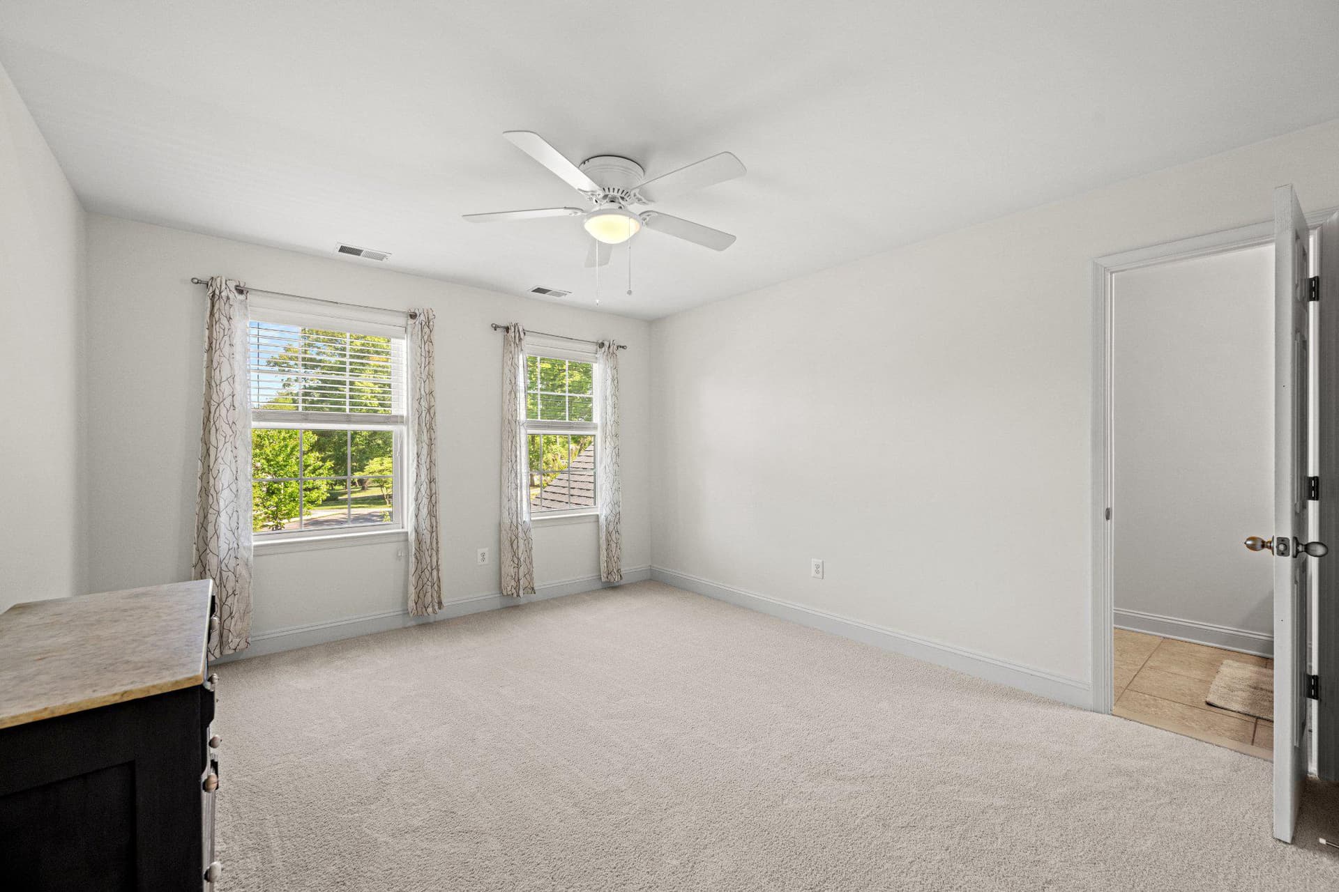 10693 Harding Road photo 38