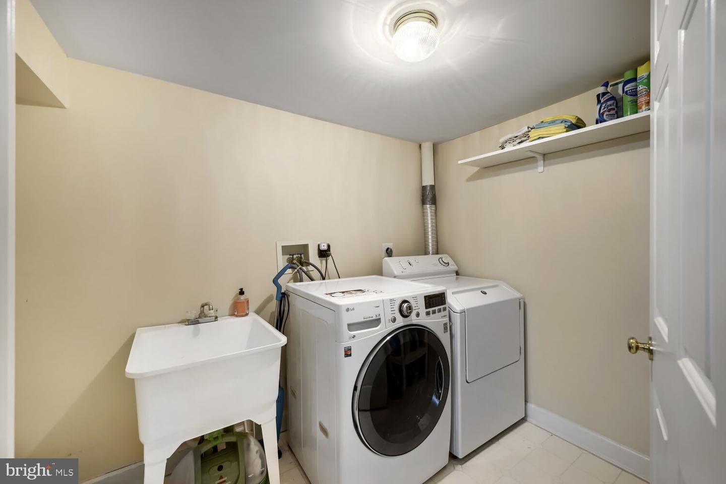 5911 Meadow Rose photo 28