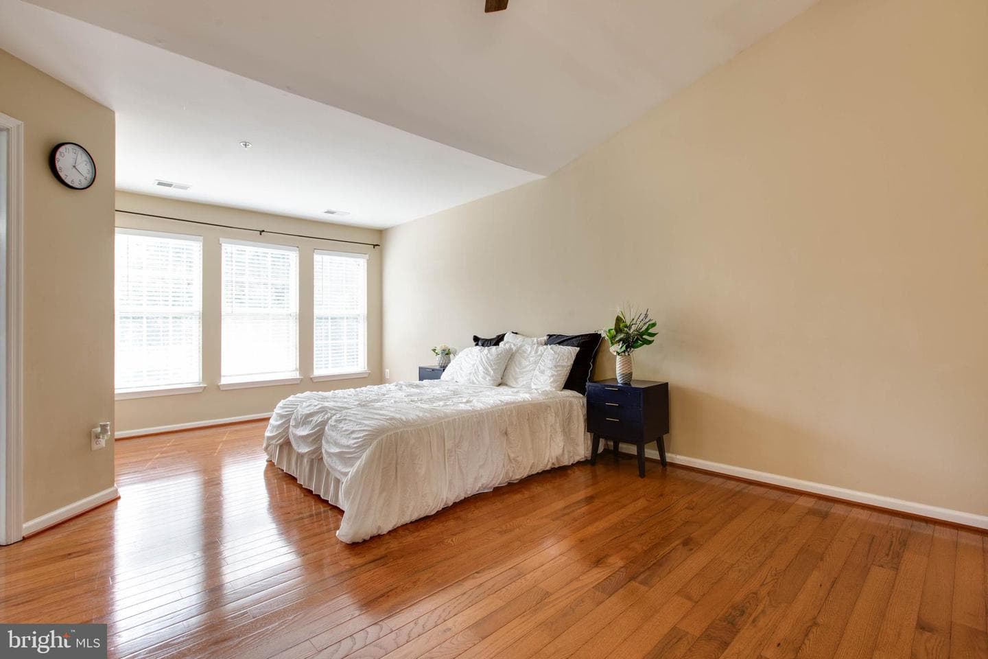10700 Croydon Court photo 24