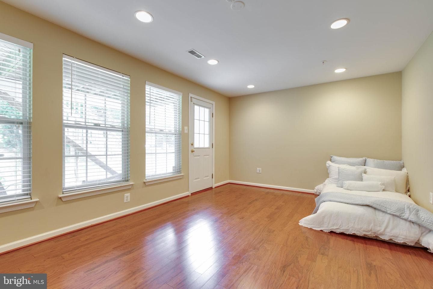 10700 Croydon Court photo 41